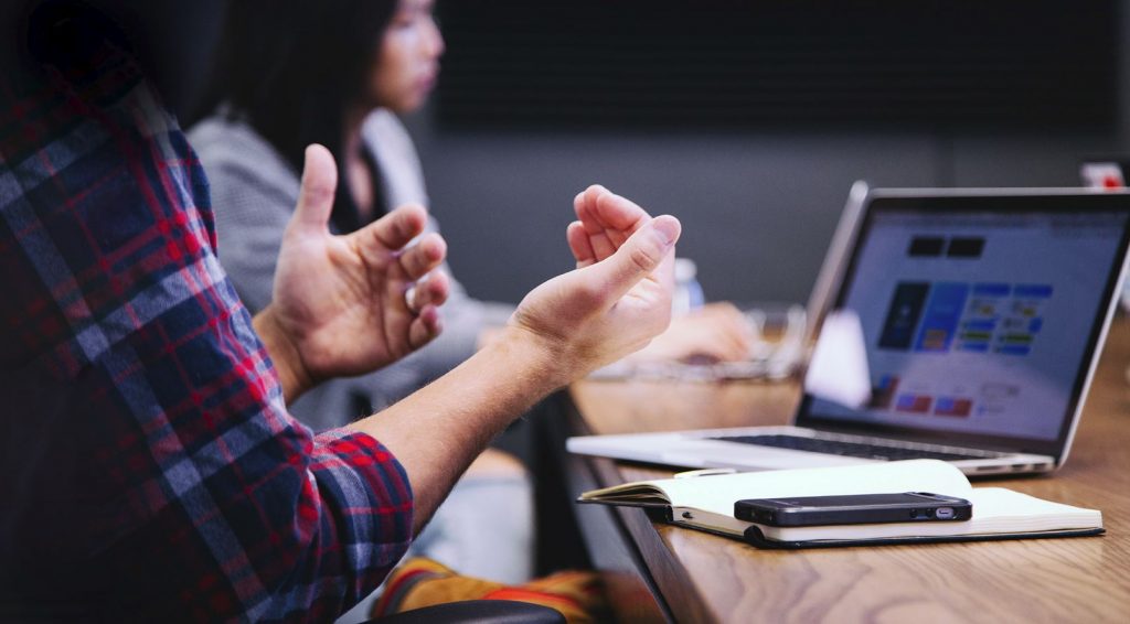 consultora de comunicación hotwire